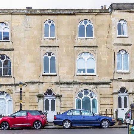 Hidden Gem - Luxe Clifton With Views Бристоль